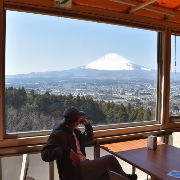 Meet your Posher, Jiko - Picture 4 of 6